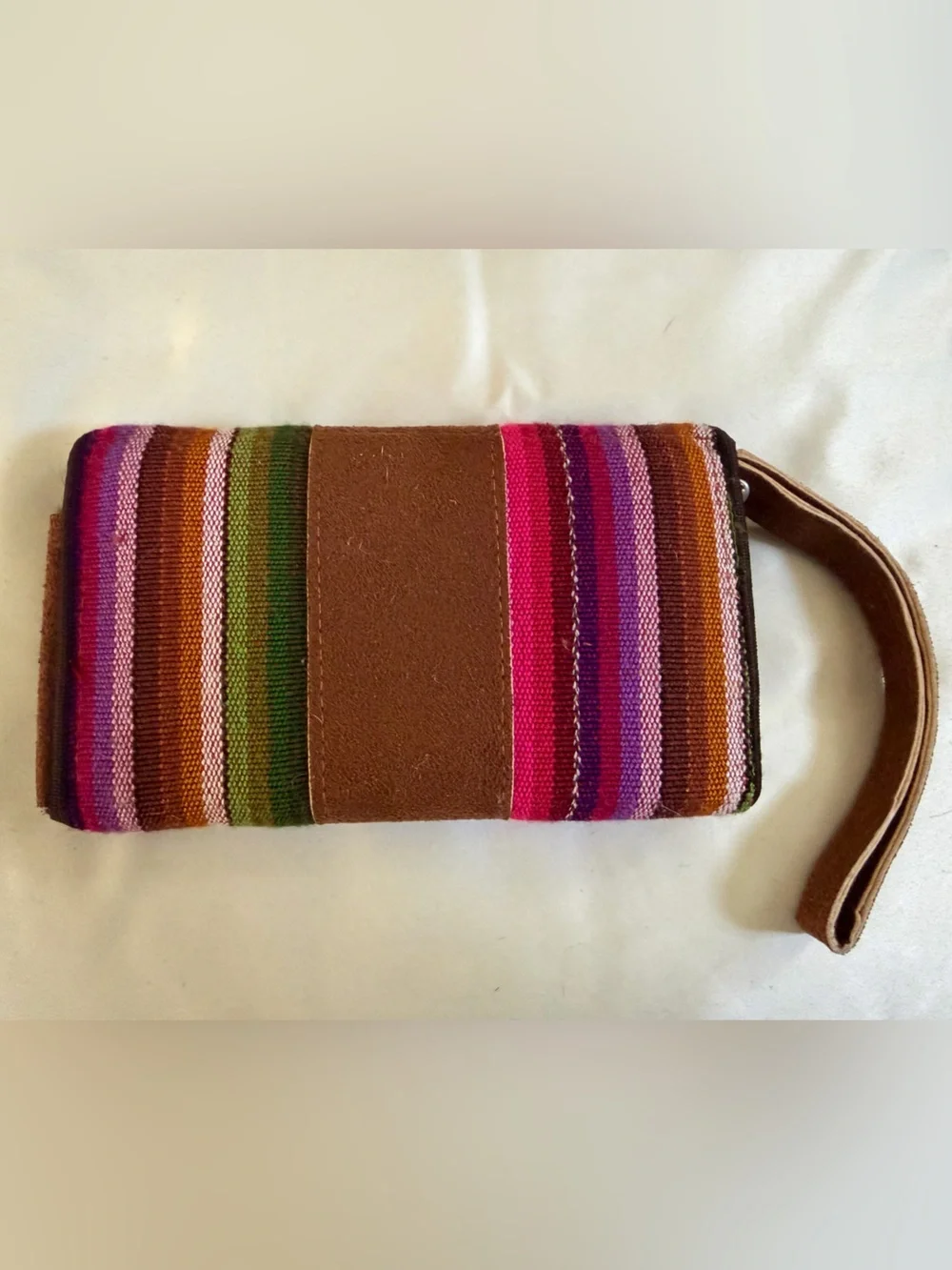 Guatemalan Embroidered Floral Wallet/Wristlet w/Leather Strap Inside Pockets